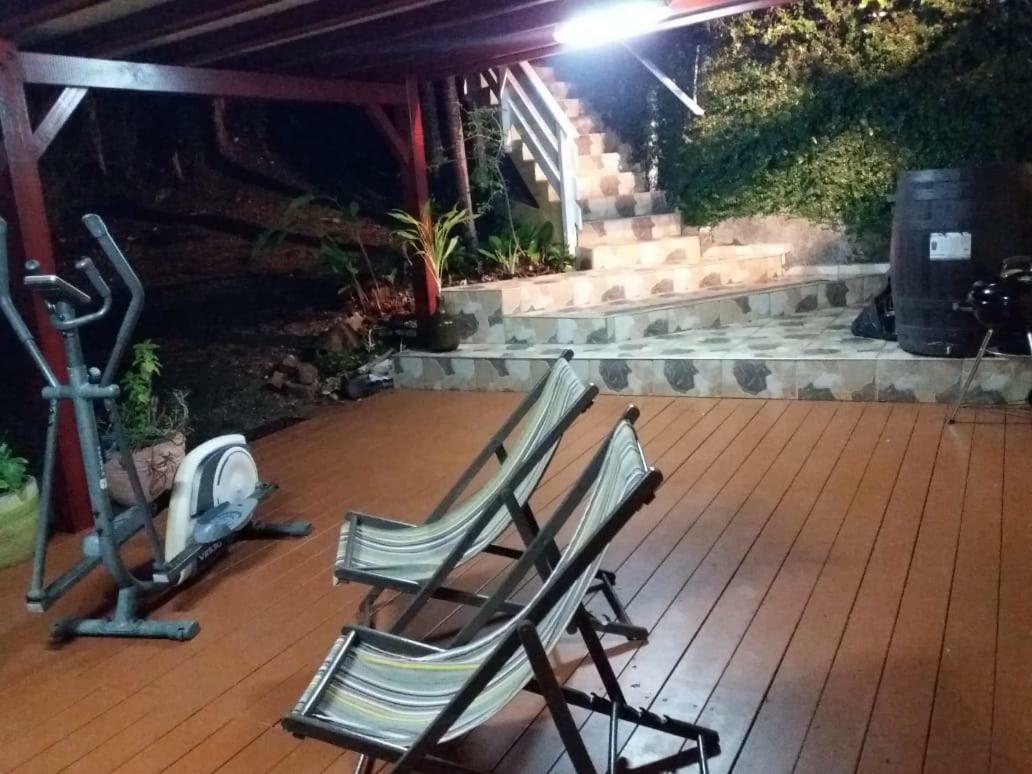 Villa Ponm Kann'L Deshaies Buitenkant foto